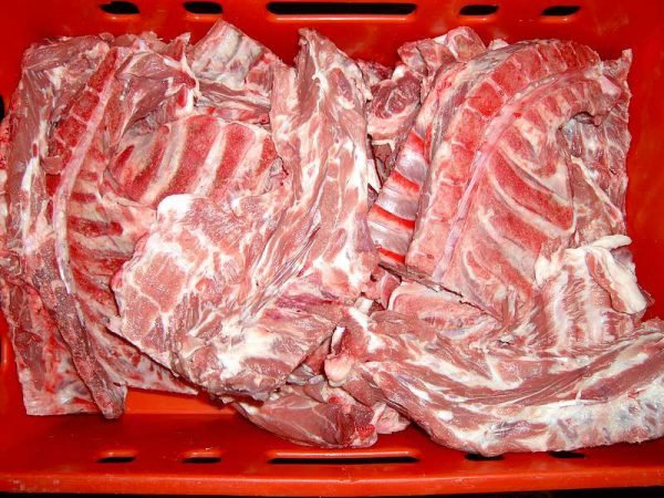 Frozen-Pork-Neck-600x450