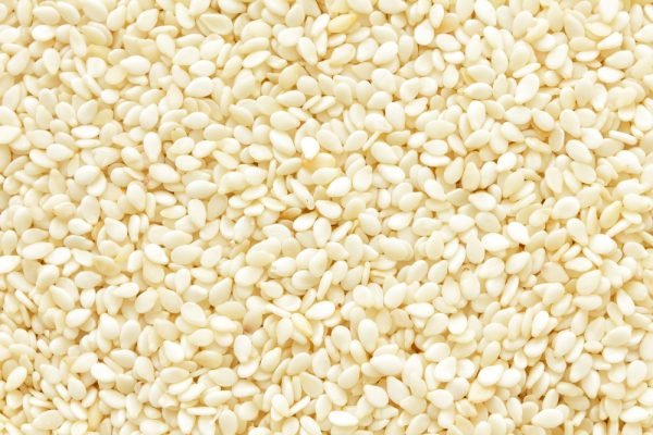 Hulled-Sesame-Seeds-600x400